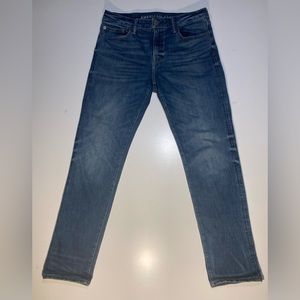 Men’s American Eagle Slim Straight “Airflex+” Dark Blue Jeans
